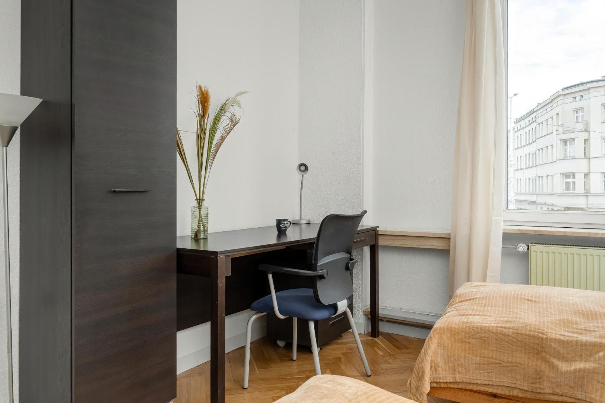 Apartment Przytulny Legionow Z Parkingiem By Renters