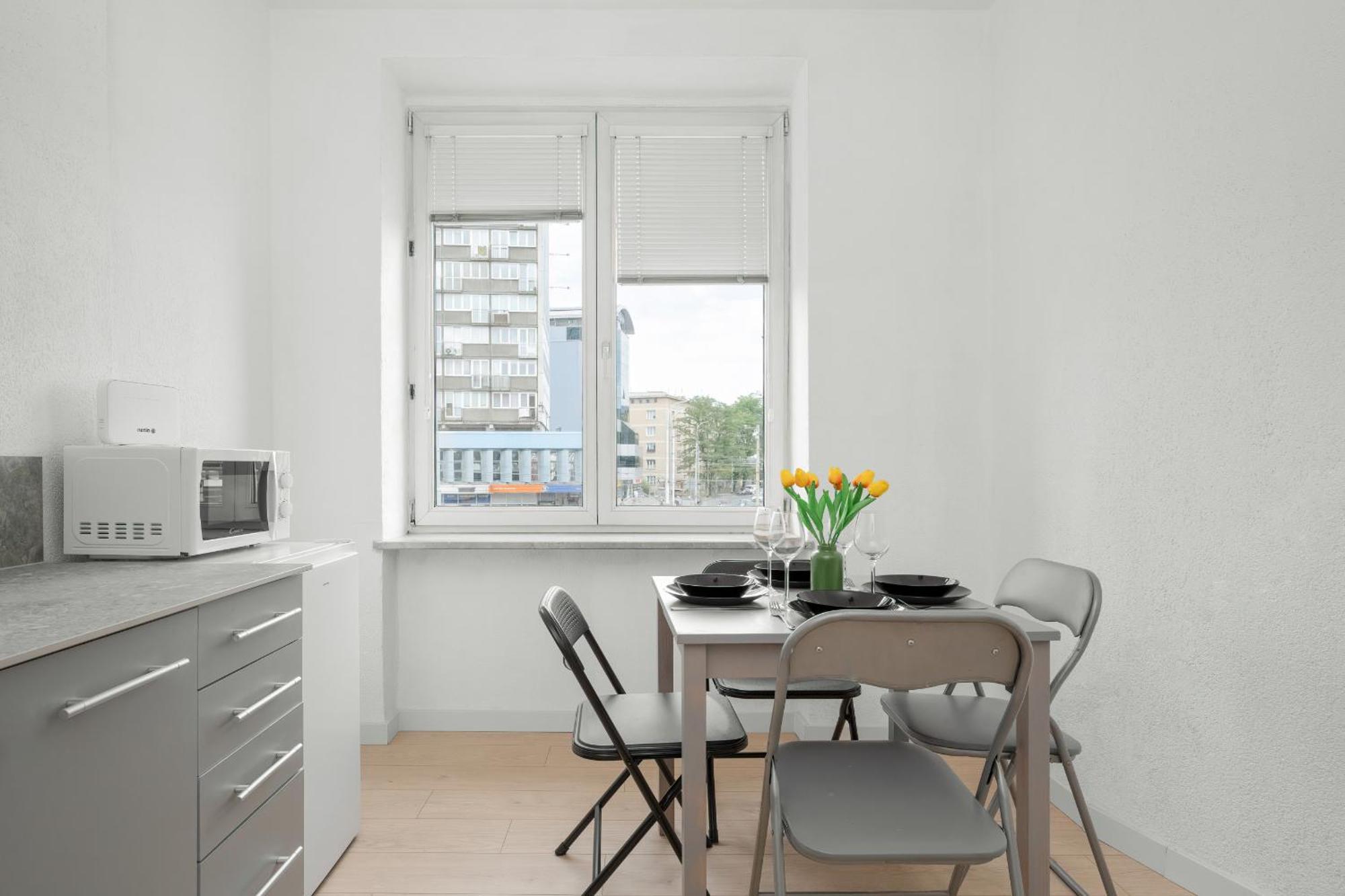 Przytulny Legionow Z Parkingiem By Renters Apartment *