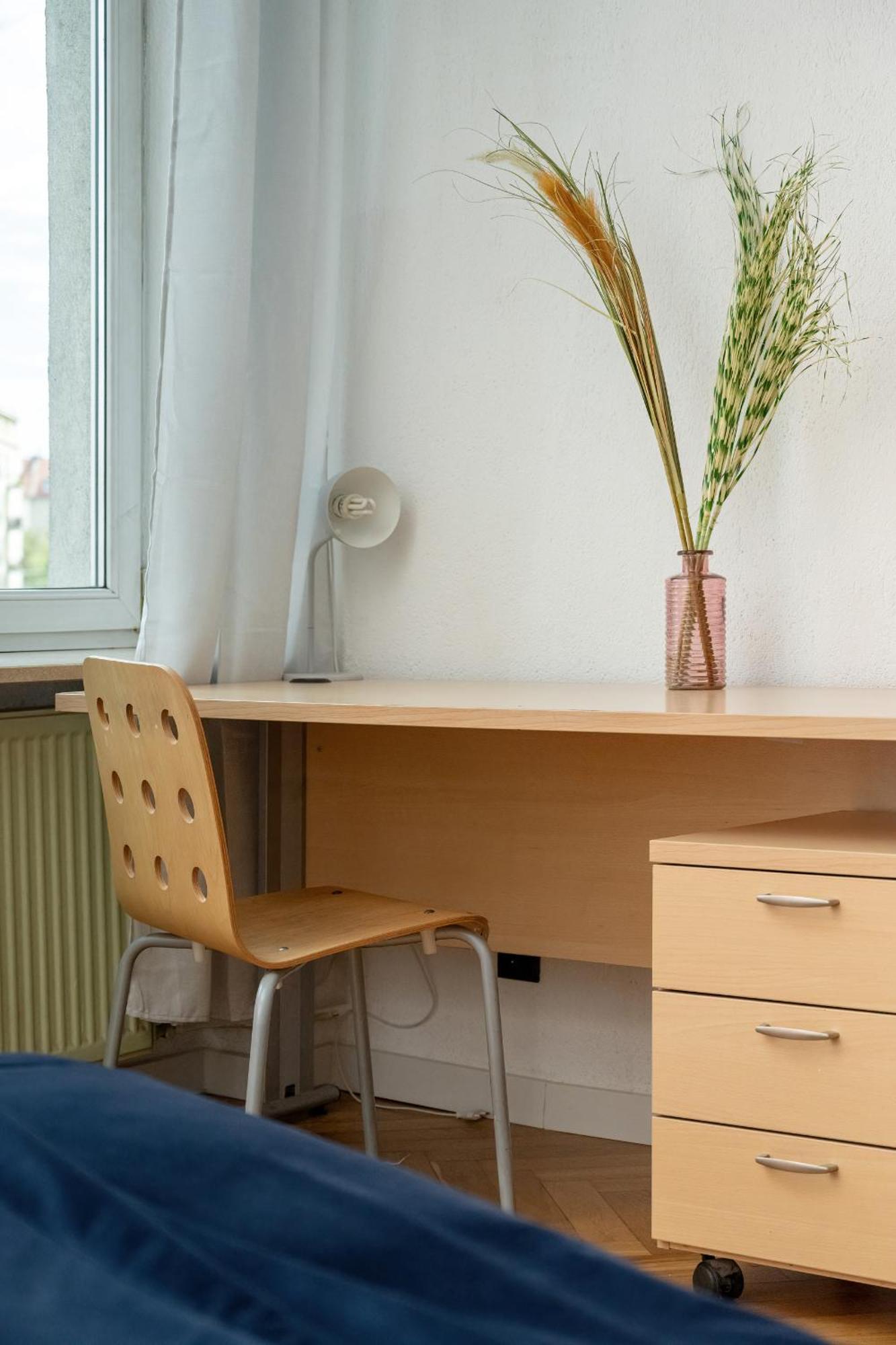 Przytulny Legionow Z Parkingiem By Renters Apartment *