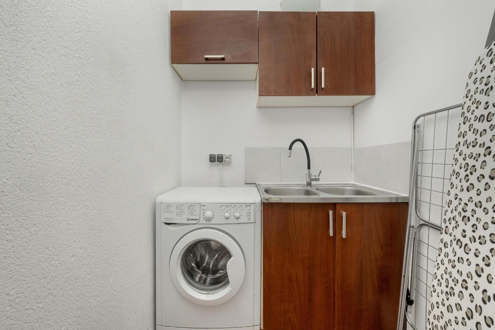Przytulny Legionow Z Parkingiem By Renters Apartment