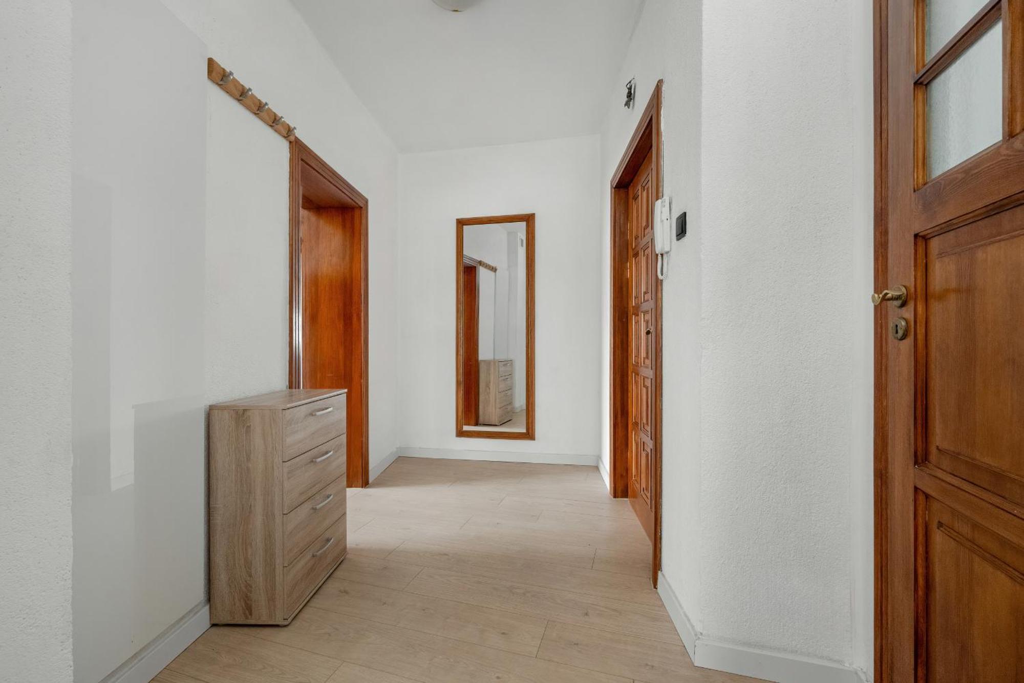 Przytulny Legionow Z Parkingiem By Renters Appartamento *